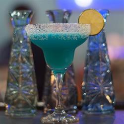 Blue Margarita, Bucureşti program de funcționare