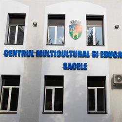 Centrul Multicultural si Educational Sacele, program de funcționare