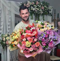 Flowers by Valeriu, Arad program de funcționare