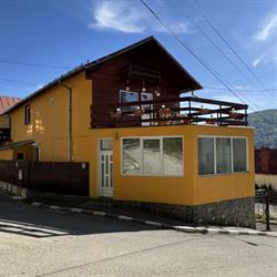 Vila Gabi, Buşteni program de funcționare