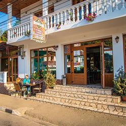 Restaurant-Pensiune Casa Albă, Baia de Aramă program de funcționare