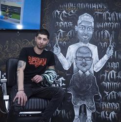 Frizeria Black On White, Focşani program de funcționare