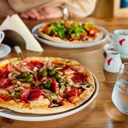 Angolo Pizza e Pasta Constanta, program de funcționare
