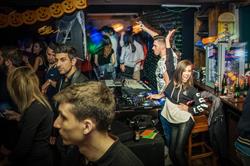 DJ Reck, Bucureşti program de funcționare