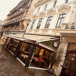 Il Peccato, Bucureşti program de funcționare