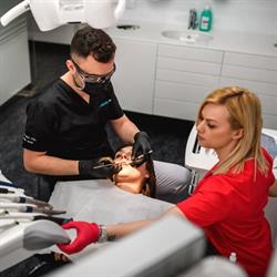 Innovis Dent, Iaşi program de funcționare