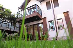 Upstairs Residence Targu Jiu, program de funcționare