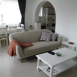 Iarca Cottage, Bucureşti program de funcționare