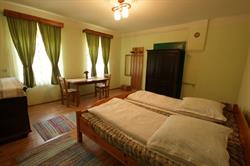 Casa Tri Feresti, Curciu program de funcționare