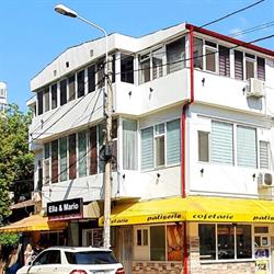 Ella & Mario, Bucureşti program de funcționare