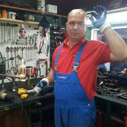 Reparatii Planetare Mioveni, program de funcționare