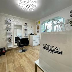 Salon Amely, Orşova program de funcționare