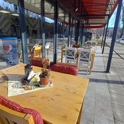 Naty's Pizza, Hunedoara program de funcționare