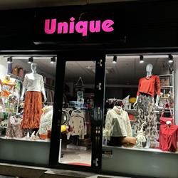 Unique, Bucureşti program de funcționare
