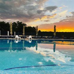 Trattoria Summer Garden Events & POOL, Oneşti program de funcționare