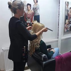 Salon Barcelona, Arad program de funcționare