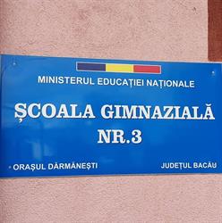 Şcoala Gimnazială Nr. 3 Dărmăneşti, program de funcționare