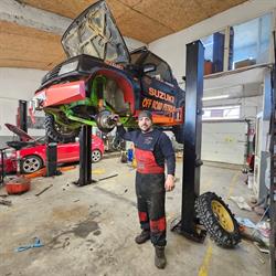 Dominic garage, Petrila program de funcționare