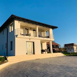 Viktoria House, Fâncel program de funcționare