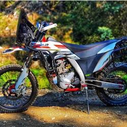 AJP Motos Romania, Braşov program de funcționare