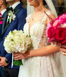Ultraviolet Floral Design, Bucureşti program de funcționare