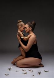 Diana Cirla Fotograf de nou nascuti si maternitate, Tunari program de funcționare