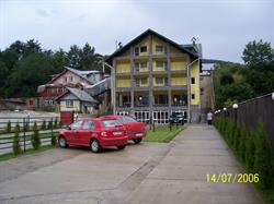 Vila Macom, Buşteni program de funcționare
