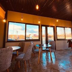 Luxury caffe, Horezu program de funcționare