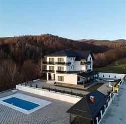 Casa de vacanta - Larisa, Novaci program de funcționare