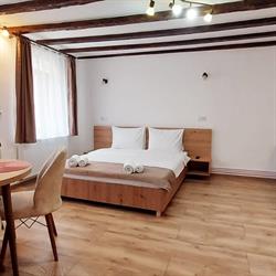 Lindenhaus Cazare Sibiu, program de funcționare