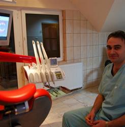 Stomatologie Dr. Jurca, Sebis, program de funcționare