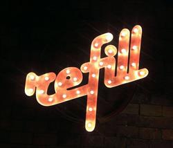 Refill, Bucureşti program de funcționare