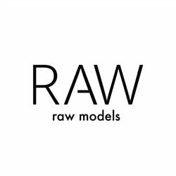 Raw Models, Arad program de funcționare