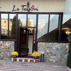 La Tunsori Campina, program de funcționare