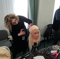 Salon coafor Simona Pelnars, Călan program de funcționare