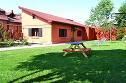 Sunset Cottage, Cristian program de funcționare