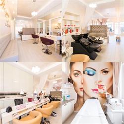 Reyna Salon Queen Factory, Chiajna program de funcționare