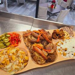 Fast Food November, Lugoj program de funcționare