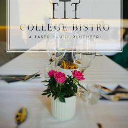 College Bistro, Comăneşti program de funcționare