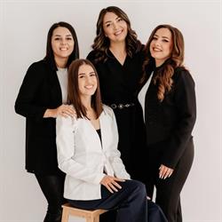 Salon L'Essenci'Elle, Bistriţa program de funcționare