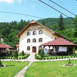 CAMIN DE BATRANI HARJA - Camin de Batrani, Azil de Batrani, Centru Ingrijire Batrani judetul Bacau, Hârja program de funcționare
