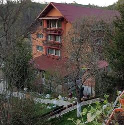 Cazare cu piscina Bran - Vila Muntii Bucegi & SPA, program de funcționare