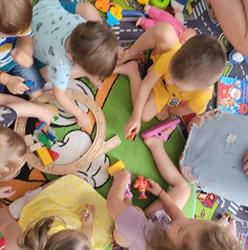 Centru de zi şi de joacă - Ariel, Galaţi program de funcționare