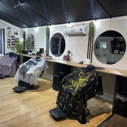 Alex Barber Shop, Moineşti program de funcționare