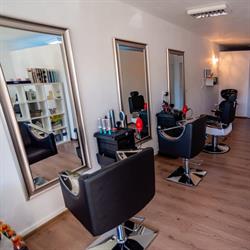 Georgya Hair Studio, Târgovişte program de funcționare