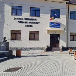 Şcoala Gimnazială "Nicolae Drăganu", Zagra program de funcționare