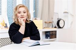 Psihoterapeut Iulia Oprita, Bucureşti program de funcționare