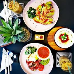 Only Napkin, Bucureşti program de funcționare