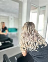 Hair & Beauty by Claudia Ile, Arad program de funcționare