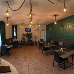 Restaurant & Pizza Family, Verneşti program de funcționare
